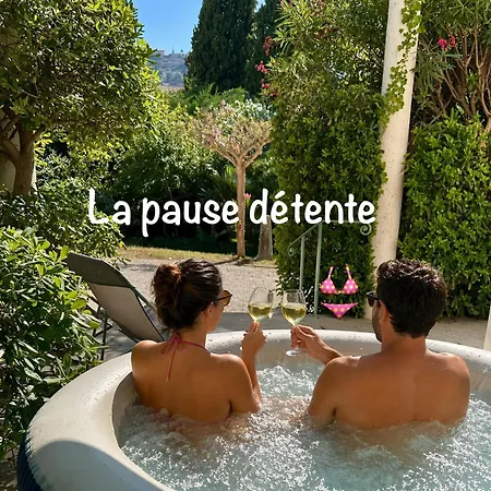 Oasis De Verdure En Centre-ville - Jacuzzi Prive