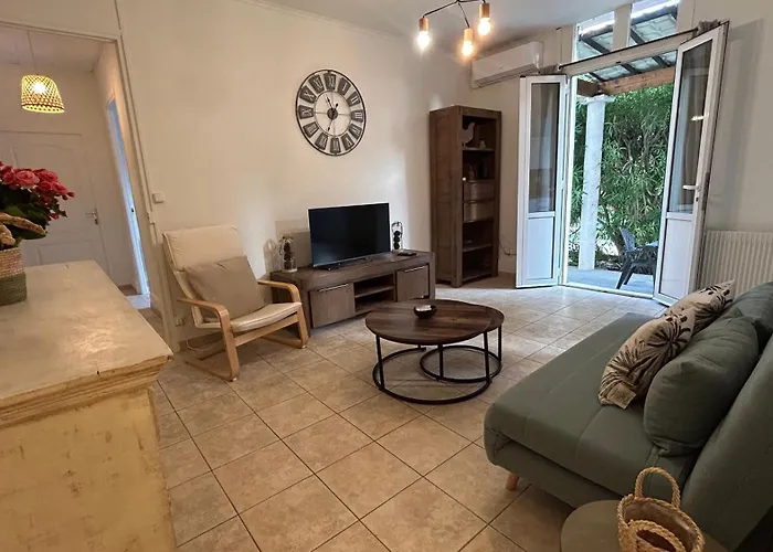 Oasis De Verdure En Centre-ville - Jacuzzi Privé Appartamento *